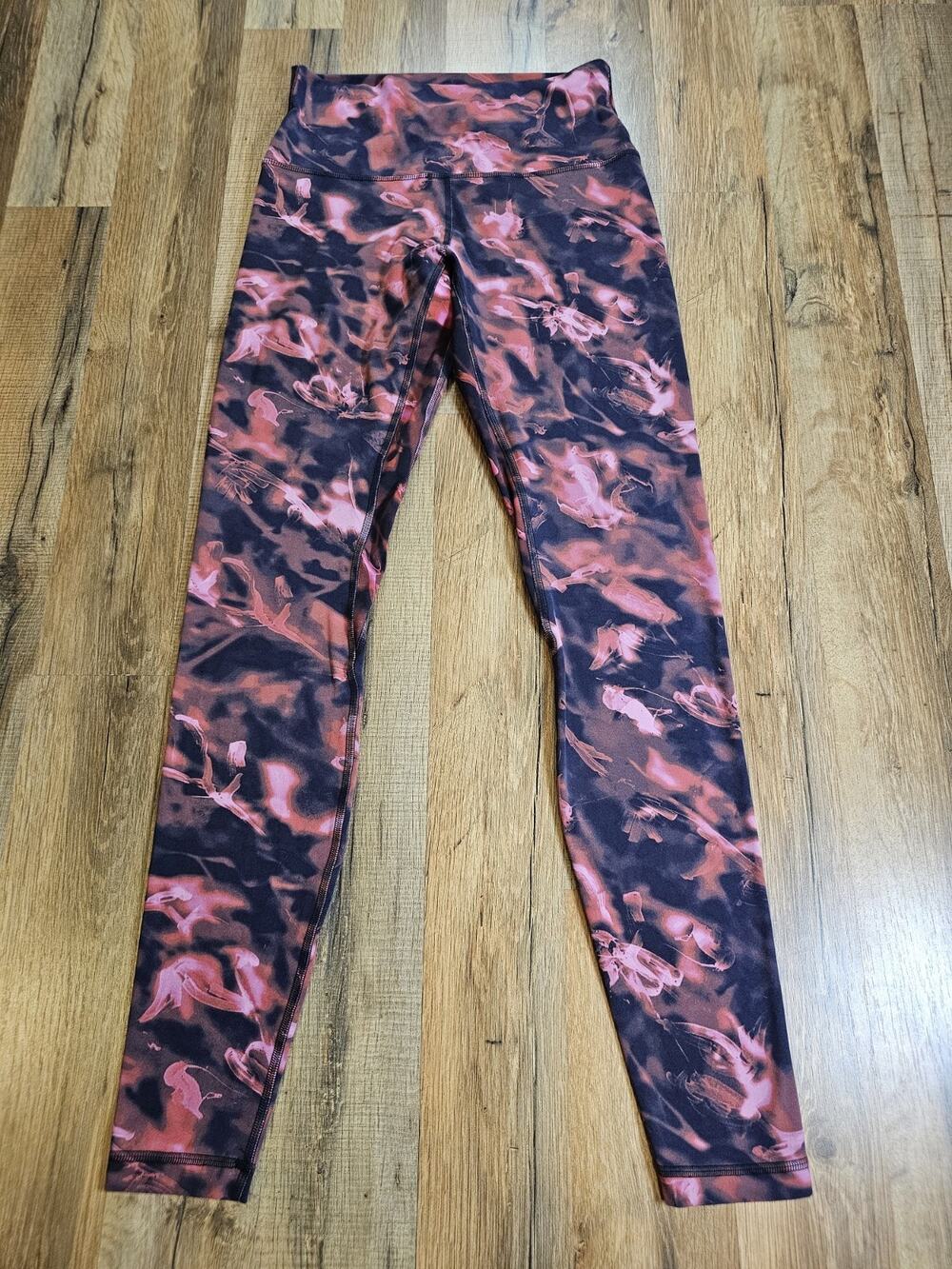 Lululemon Align HR Pants Size 6 Intensity Pink Blossom Multi 28” Leggings
